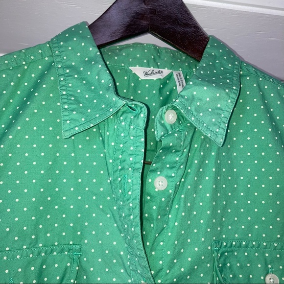 Woolrich Women’s Button Down Short Sleeve Shirt Tile Green Dot Medium - Picture 3 of 11